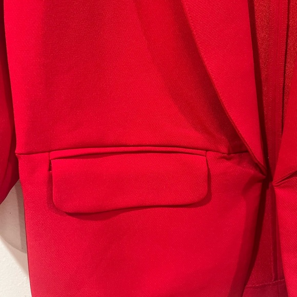 Guess NWT! Factory Mia Dragon Red
Oversized Blazer Size - Picture 2 of 12